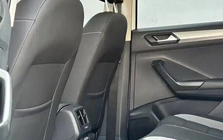 Volkswagen T-Roc I, 2021 год, 1 715 855 рублей, 8 фотография