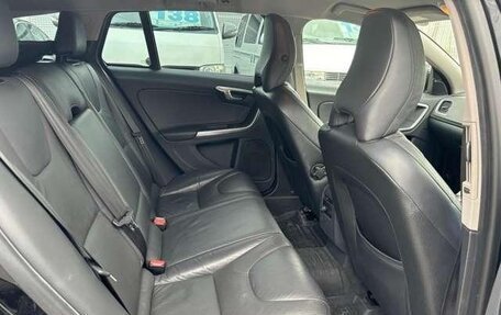 Volvo V60 I, 2013 год, 900 000 рублей, 17 фотография