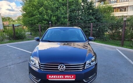 Volkswagen Passat B7, 2011 год, 1 380 000 рублей, 3 фотография