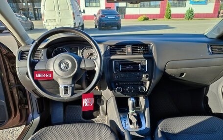 Volkswagen Jetta VI, 2014 год, 1 390 000 рублей, 10 фотография
