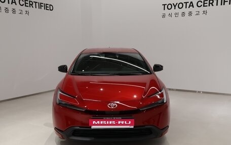 Toyota Prius IV XW50, 2024 год, 4 100 000 рублей, 2 фотография