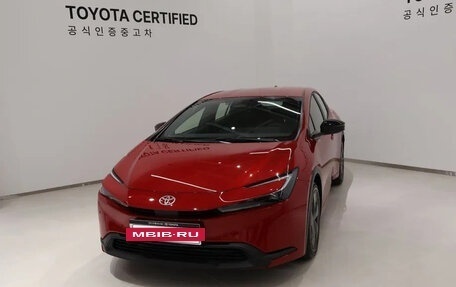 Toyota Prius IV XW50, 2024 год, 4 100 000 рублей, 3 фотография