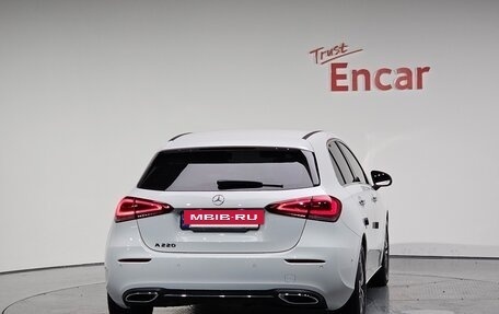 Mercedes-Benz A-Класс, 2022 год, 1 560 000 рублей, 4 фотография