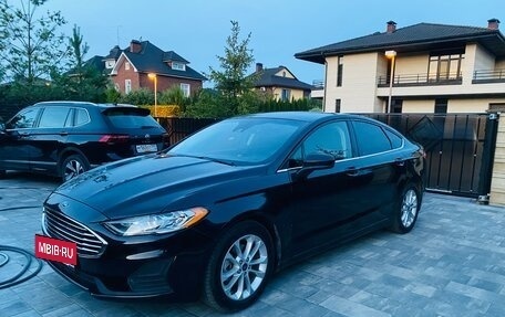 Ford Fusion (North America) II, 2020 год, 1 590 000 рублей, 7 фотография