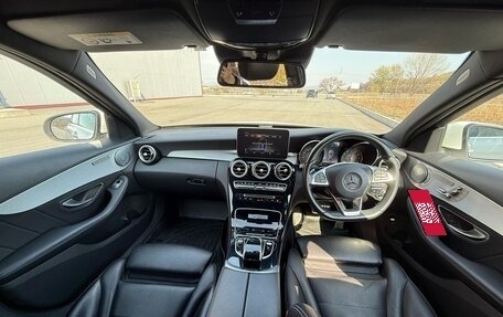 Mercedes-Benz C-Класс, 2017 год, 1 885 000 рублей, 32 фотография