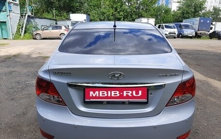 Hyundai Solaris II рестайлинг, 2011 год, 1 100 000 рублей, 5 фотография