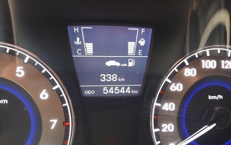 Hyundai Solaris II рестайлинг, 2011 год, 1 100 000 рублей, 11 фотография