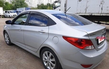 Hyundai Solaris II рестайлинг, 2011 год, 1 100 000 рублей, 7 фотография