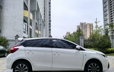 Toyota Yaris XP150 рестайлинг, 2021 год, 1 126 027 рублей, 4 фотография