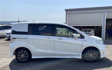 Honda Freed I, 2016 год, 813 000 рублей, 3 фотография