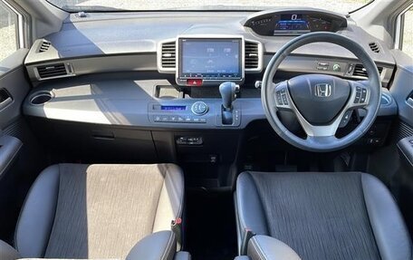 Honda Freed I, 2016 год, 813 000 рублей, 8 фотография