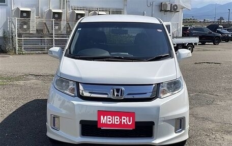 Honda Freed I, 2016 год, 813 000 рублей, 2 фотография