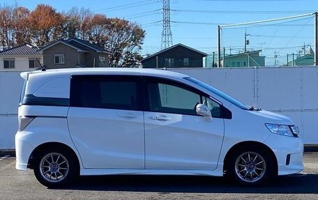 Honda Freed I, 2016 год, 817 000 рублей, 4 фотография