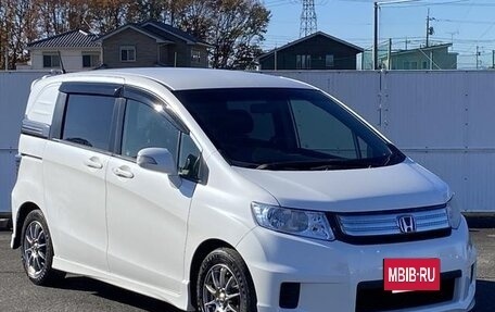 Honda Freed I, 2016 год, 817 000 рублей, 3 фотография