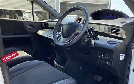Honda Freed I, 2016 год, 813 000 рублей, 14 фотография