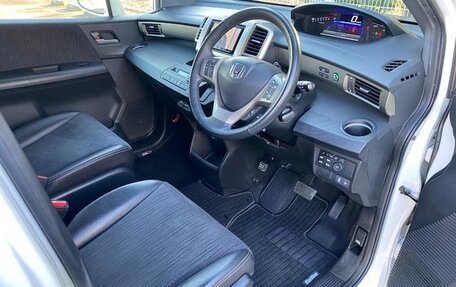 Honda Freed I, 2016 год, 817 000 рублей, 15 фотография