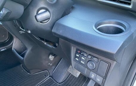 Honda Freed I, 2016 год, 817 000 рублей, 10 фотография