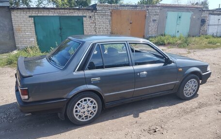 Mazda 323, 1987 год, 280 000 рублей, 4 фотография