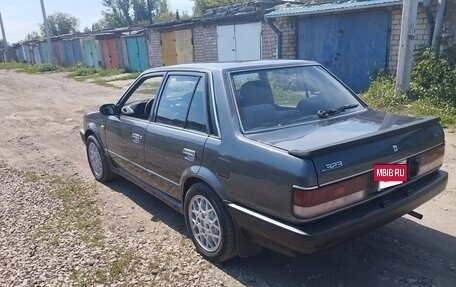 Mazda 323, 1987 год, 280 000 рублей, 6 фотография