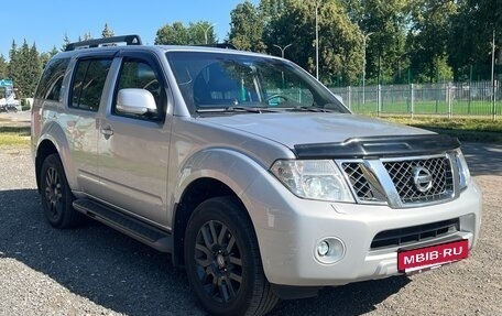 Nissan Pathfinder, 2010 год, 1 690 000 рублей, 3 фотография