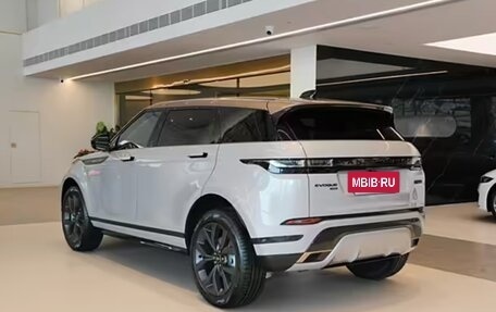 Land Rover Range Rover Evoque II, 2024 год, 4 800 000 рублей, 3 фотография