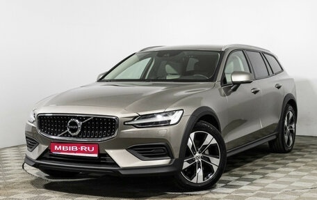 Volvo V60 Cross Country II, 2020 год, 3 829 700 рублей, 1 фотография