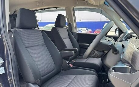 Honda Freed II, 2022 год, 1 400 000 рублей, 7 фотография