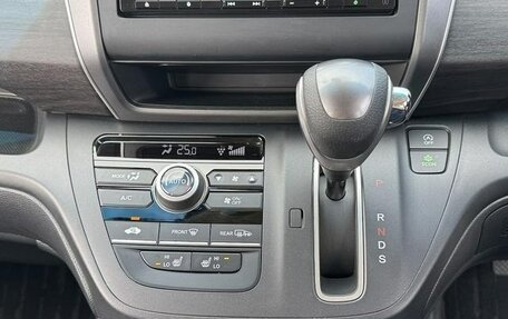 Honda Freed II, 2022 год, 1 400 000 рублей, 13 фотография