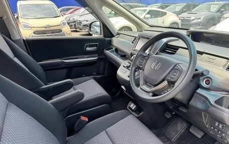 Honda Freed II, 2022 год, 1 400 000 рублей, 19 фотография