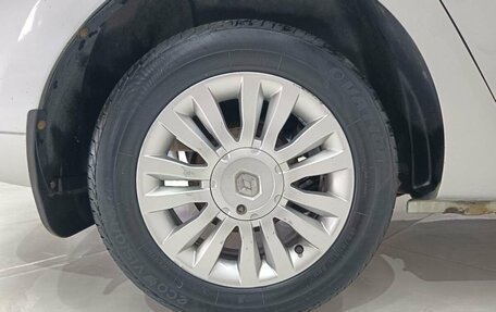 Renault Logan II, 2015 год, 653 000 рублей, 20 фотография