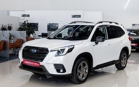 Subaru Forester, 2024 год, 4 990 000 рублей, 3 фотография
