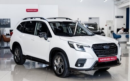 Subaru Forester, 2024 год, 4 990 000 рублей, 5 фотография