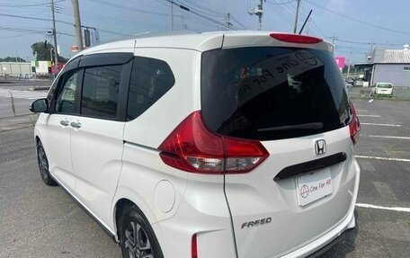 Honda Freed II, 2022 год, 1 435 000 рублей, 3 фотография