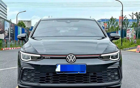 Volkswagen Golf GTI, 2022 год, 2 460 000 рублей, 2 фотография