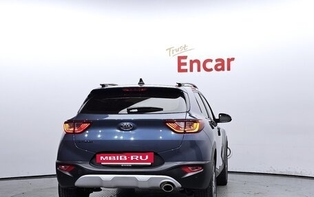 KIA Stonic, 2020 год, 1 070 000 рублей, 4 фотография