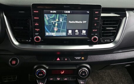 KIA Stonic, 2020 год, 1 070 000 рублей, 17 фотография