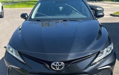 Toyota Camry, 2022 год, 2 700 000 рублей, 1 фотография