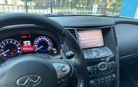 Infiniti FX II, 2012 год, 2 550 000 рублей, 15 фотография