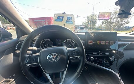 Toyota Camry, 2022 год, 2 700 000 рублей, 16 фотография