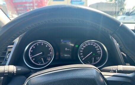 Toyota Camry, 2022 год, 2 700 000 рублей, 15 фотография
