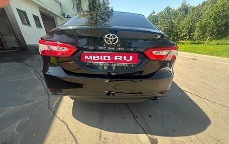 Toyota Camry, 2022 год, 2 700 000 рублей, 7 фотография