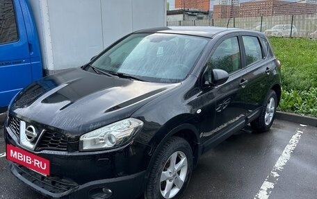 Nissan Qashqai, 2010 год, 850 000 рублей, 2 фотография