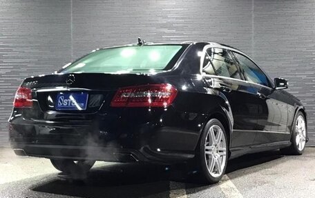 Mercedes-Benz E-Класс, 2013 год, 999 666 рублей, 32 фотография