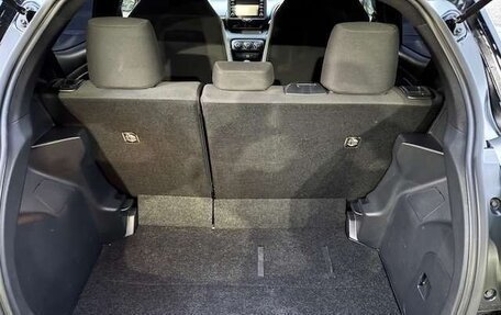 Toyota Yaris, 2021 год, 828 000 рублей, 17 фотография