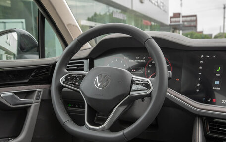 Volkswagen Touareg III, 2025 год, 7 250 000 рублей, 10 фотография