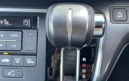 Honda Stepwgn IV, 2021 год, 2 242 000 рублей, 14 фотография