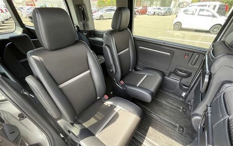 Honda Stepwgn IV, 2021 год, 2 242 000 рублей, 18 фотография