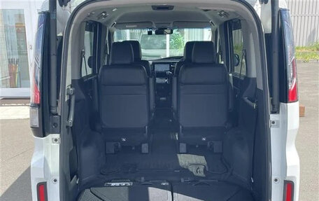 Honda Stepwgn IV, 2021 год, 2 242 000 рублей, 23 фотография