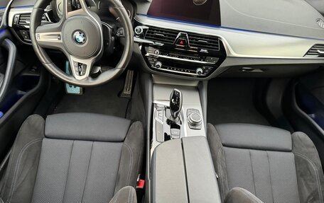 BMW 5 серия, 2019 год, 4 290 000 рублей, 20 фотография