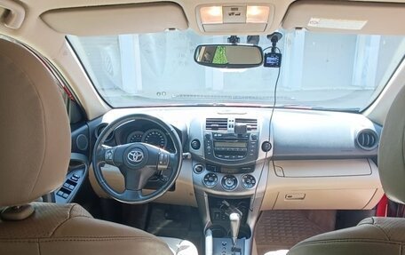 Toyota RAV4, 2009 год, 1 650 000 рублей, 13 фотография